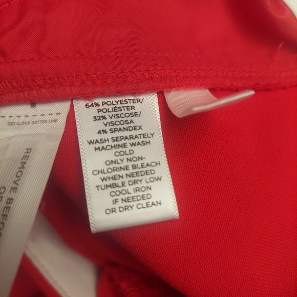 NEW LOFT 10 Marisa Cropped Straight Leg Pants In Tomato Red - Picture 14 of 14